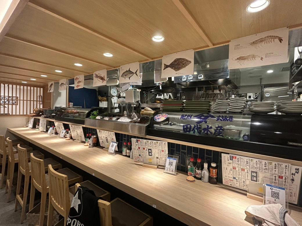 「安さが売り」が限界に, 増収のポイントは“店内の明るさ”, 女性客をつかむ工夫, 海鮮系居酒屋は、規模縮小を強いられる時代, 狙いは郊外のモール内店舗