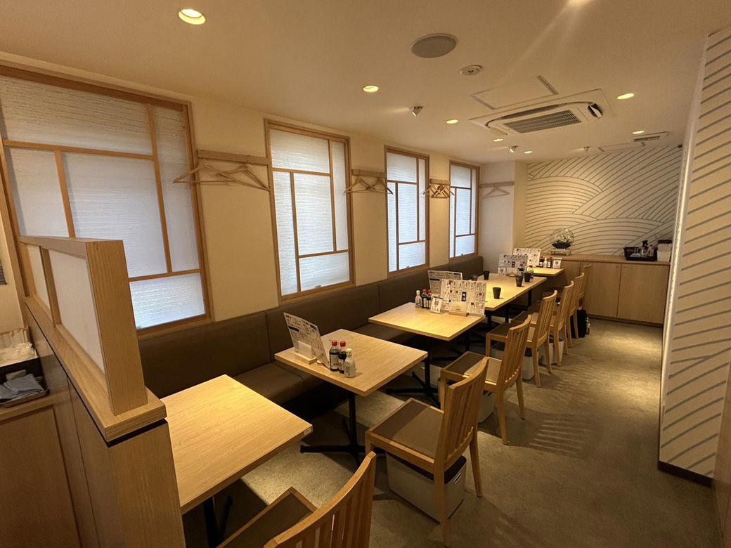 「安さが売り」が限界に, 増収のポイントは“店内の明るさ”, 女性客をつかむ工夫, 海鮮系居酒屋は、規模縮小を強いられる時代, 狙いは郊外のモール内店舗