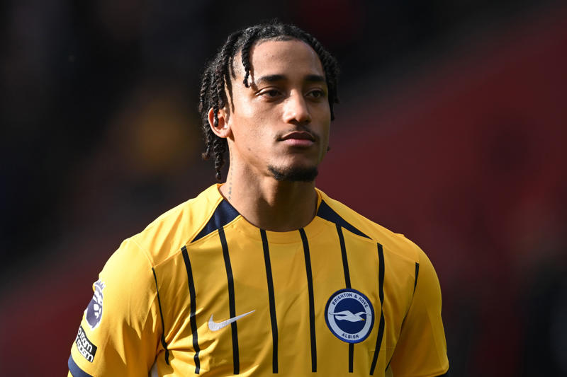 Latest transfer news headlines, Bayern consider Gittens hijack, Arsenal could give up on Sesko, Bayern refusing to give up Williams pursuit, Fenerbahce offer David contract, United table bid for Lunin, Arsenal to wait on Rodrygo, Al Hilal target AC Milan star, Burnley to sign new keeper, Pogba set for Monaco switch, Fulham to profit from Elliot transfer, Brighton target Flamengo full-back, United set Antony asking price, Three way fight for Sancho, Leicester enter manager market, Guehi set to leave Palace, Brighton eye Elliot, Bayern Munich target Martinelli, WSL transfer latest: City sign young phenom, United eye Liverpool star, Liverpool offer Nunez and Chiesa for Osimhen, Szczęsny to extend Barcelona stay, Man United prepare Real Madrid deal, De Bruyne to play a role in Grealish move, Newcastle intensify Elanga interest, Bournemouth hold out for Zabarnyi, Courtois: I want to retire at Real Madrid, Deco speaks on Barcelona transfer to-do list, Arsenal target Brentford star, Liverpool deal 'here we go', Fulham midfielder chooses Everton, Chelsea end interest in Spanish talent, Arsenal striker search hits the rocks, Williams wants to join Barcelona, 'Exploratory talks' over Chelsea striker, Arsenal ready to accelerate Rodrygo move, Guardiola wants to cut Man City squad, Spurs join race for Garnacho, No Chelsea plans over Maignan deal, Arsenal 'agree' first summer deal, Liverpool close in on Guehi deal, Chelsea have new defender target, Arsenal target shock move for PSG star, Fenerbahce table Duran offer, Guehi prepared to see out Palace deal, Chelsea will not renew Maignan interest, Rashford: I'd love to play with Yamal, Atletico chase Digne, PSV offered Ferguson, Sunderland pursue Vanat, City open to Gundogan departure, Quansah to Leverkusen 'done', Fulham eye Palhinha return, Saudi interest rivals Monaco for Pogba, Zubimendi visits London Colney, Carnesecchi a Man Utd target if Onana leaves, Isak an 'unrealistic' target for Liverpool, Juve interested in Sancho, Holmgaard to leave Everton, Real interested, Onana wants to stay at Man United, Palhinha pondering Premier League return, Italian interest in Jackson, Liverpool eye shock Osimhen swap, Wirtz: First conversation with Slot had impact, Semenyo valuation puts off suitors, Antony pushing for summer exit, Andrews in line for Brentford job, Martinez eyes up Man United move, Atletico turn away from Robertson, Galatasaray keen on Gundogan, Arsenal linked with Premier League midfielder, Man United face goalkeeper decision, Nuno handed new Forest contract, Guehi move to Liverpool in doubt, Maresca wants Diomande at Chelsea, Arsenal push on with Hato talks, Chelsea plot Pedro hijack, Arsenal new midfield target, Emi Martinez latest, London City sign Lyon star, PSG submit fresh offer for Zabarnyi, Chelsea told to steer clear of Garnacho, Manchester United plot Ekitike plan, Kudus rumours set to rumble on, Walker-Peters eyed for Spurs return, Liverpool reach Kerkez agreement, Napoli keen on Nunez, Rashford could be set for another loan, Wirtz completes medical!, Update on Liverpool interest in Isak, Four Man United players to be left out of tour, Maresca responds to Madueke rumours, Arsenal sent Zaire-Emery message, Zubimendi arrives in London, Man United make Martinez approach, Kerkez to Liverpool a 'done deal', Quansah to complete Leverkusen move, Chelsea plot Pedro hijack, Kehl reveals Gittens 'conversations', Tottenham make Kudus approach, Gyokeres makes transfer decision
