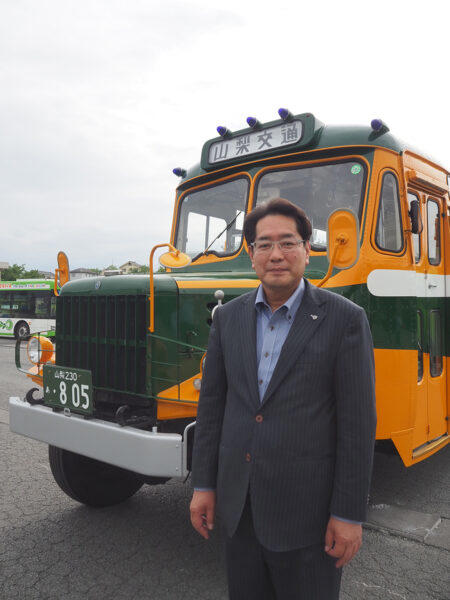 「見覚えがある色のバス」が勢揃い, 「国際興業グループになっていたからこそ」, グループの"渡り鳥"車両も, 「国際興業カラー」を変えないワケ, 【動画を見る】ボンネットバス／モノコックバス／EVバス乗り比べ 音が全然違う!?