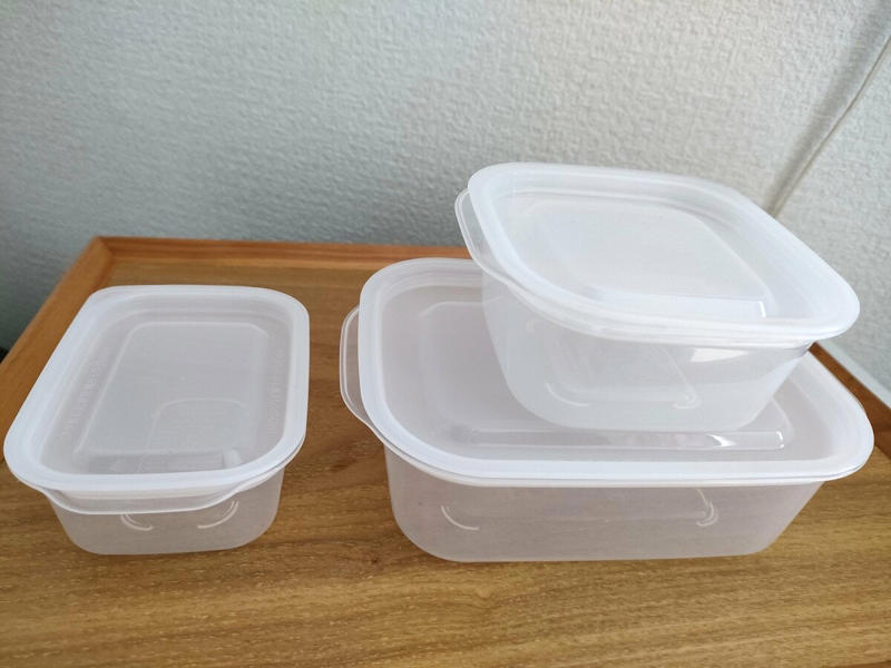 欲しいものはまず100円ショップで探す, 1：フライパンに入れるフタで蒸し料理がつくれる！, 2：「とにかく洗いやすい保存容器」は使い勝手よし, 3：衛生面ばっちり！つけ替えられるトイレブラシ, 「100円グッズでいい」ではなく「100円グッズがベスト」と言える商品も