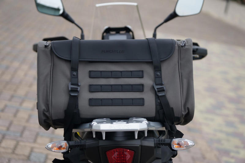 スズキのVストロームシリーズ, Vストローム250/650/800の試乗, Vストローム250の特徴, Vストローム650の特徴, Vストローム800の特徴, Vストローム250の車体, Vストローム650の車体, Vストローム800の車体, Vストローム250のシート, Vストローム650のシート, Vストローム800のシート, 編集部・朝日とVストローム250, 編集部・朝日とVストローム650, 編集部・朝日とVストローム800, 編集部・岩井とVストローム250, 編集部・岩井とVストローム650, 編集部・岩井とVストローム800, Vストローム250のタンデム, Vストローム650のタンデム, Vストローム800のタンデム, 車両をサイドスタンドから起こしたときの重さ, ライディングポジションの違い (1/3), ライディングポジションの違い (2/3), ライディングポジションの違い (3/3), Vストローム250の積載力, Vストローム650の積載力, Vストローム800の積載力, Vストロームシリーズのまとめ