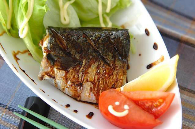 おいしく焼くためのポイント, 皮がくっつかないようにするには？, グリルで簡単！ サバの塩焼き, 切り身でふっくら鯛の塩焼き, 干物のグリル焼き, おいしく焼くためのポイント, くっつき防止の工夫, サバのオイル焼き