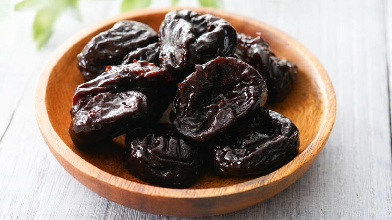 ドライプルーンに含まれる栄養, 朝ごはんに食べるなら？ドライプルーンのちょい足しおすすめ食品, ドライプルーンを食べるときはコーヒーや紅茶は避けましょう, 1日の始まりにプルーンを食べよう！