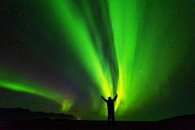 When will the northern lights be visible?, Where will the northern lights be visible?, How to watch the northern lights?, How to take photos of the northern lights?