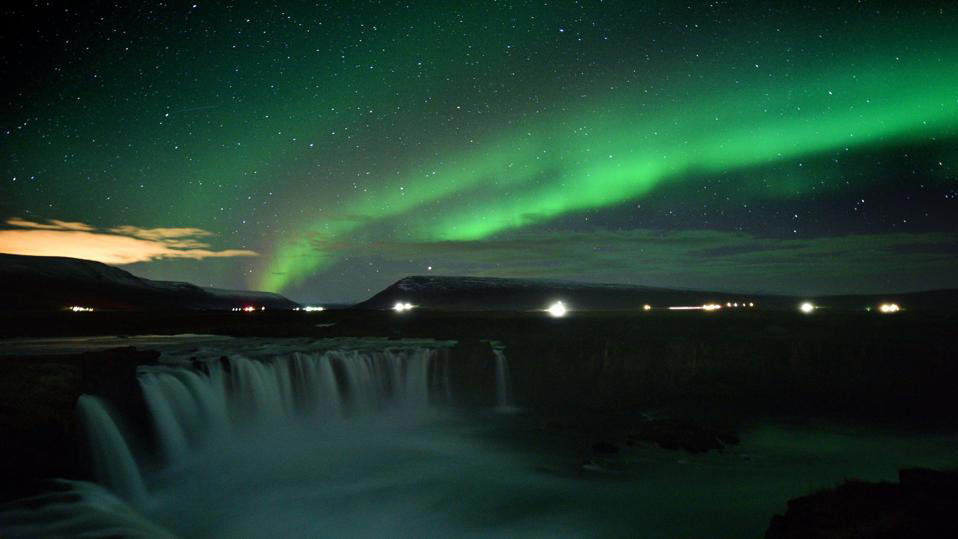 Key Facts, Where Will The Northern Lights Be Visible?, What’s The Best Way To See The Northern Lights?, What’s The Best Way To Photograph The Northern Lights?, Key Background, Further Reading