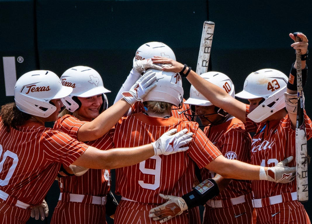 Amazing photos of Teagan Kavan and the champion Texas Longhorns softball team