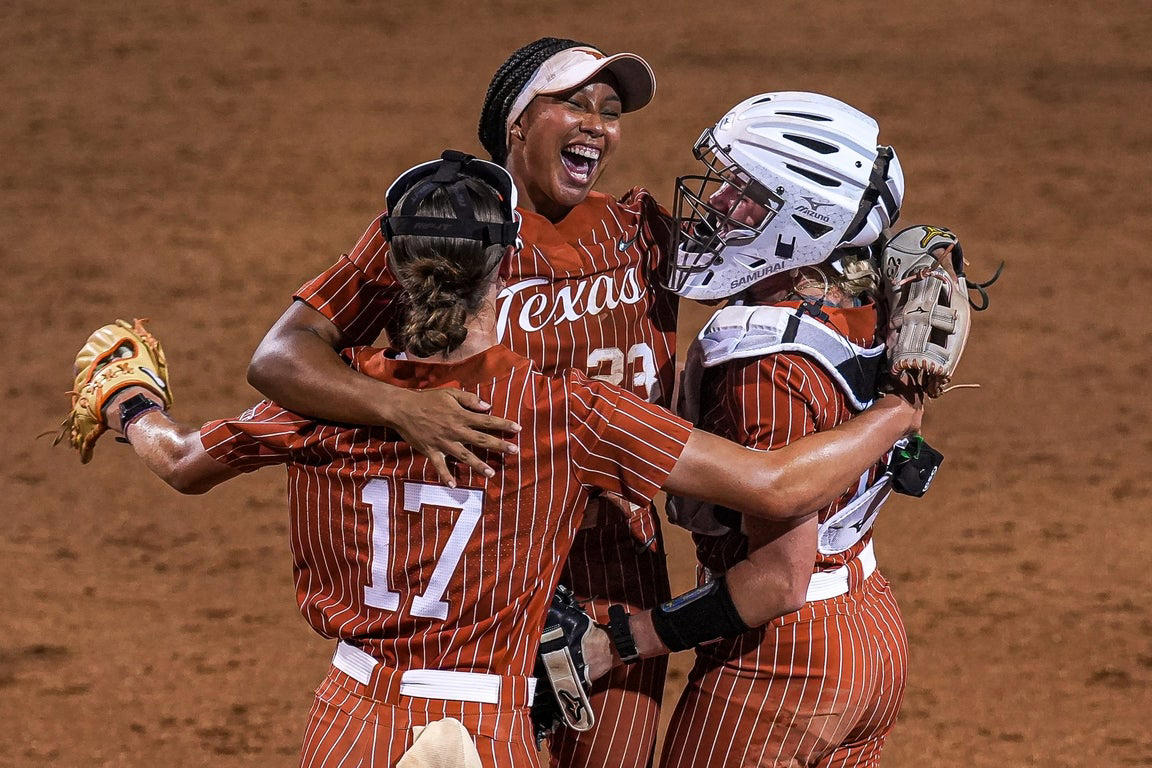Amazing photos of Teagan Kavan and the champion Texas Longhorns softball team