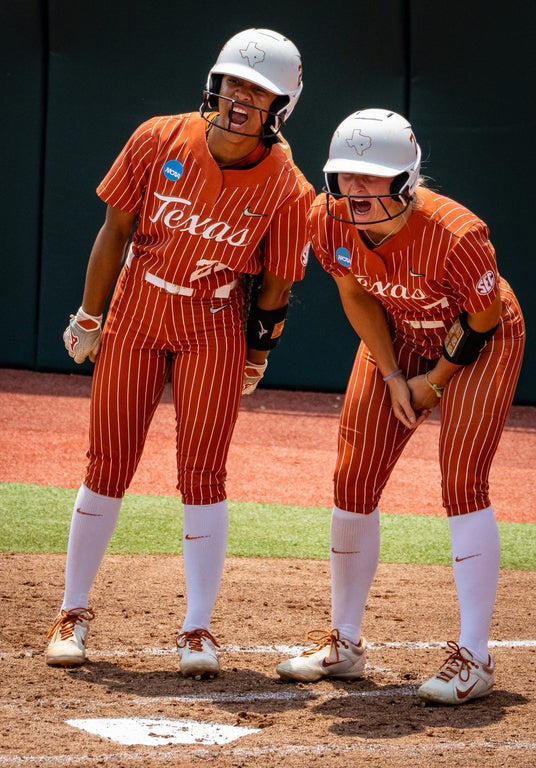 Amazing photos of Teagan Kavan and the champion Texas Longhorns softball team