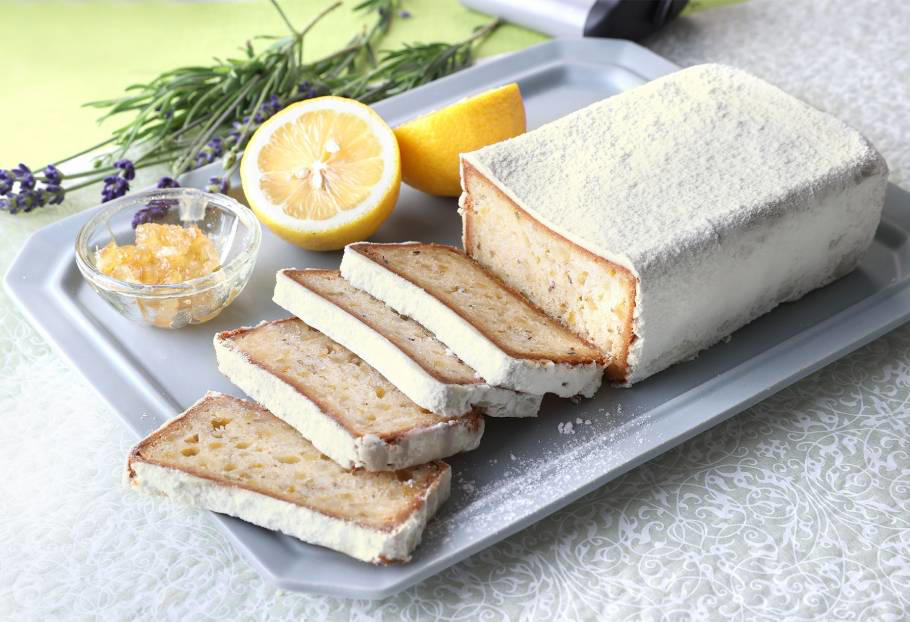 “まるでピーチ”の夏の特別なケーキ。桃感あふれる「THEピーチ」/ バターステイツ by銀のぶどう, “ザ・渋谷”のお土産。人気の型ぬきバウムが夏限定のオレンジ味で登場 / カタヌキヤ エキュートエディション渋谷店, 冷やしても美味しい。爽やかなレモンとラベンダー香るサマーシュトーレン / ジョエル・ロブション, 沖縄産本和香糖でコクとまろやかな甘み、北海道産小豆のこし餡で味変が楽しめるわらび餅 / 治一郎, 人気の夏限定プリンシリーズに、「白くまプリン」＆「完熟マンゴー」が新登場 / モロゾフ