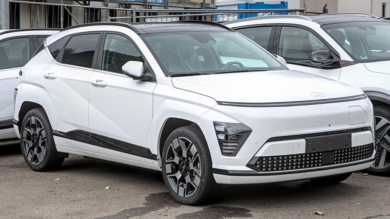 Hyundai Kona Electric Heat Puts Electric Cars To The Ultimate Test, Ford Mustang Mach-E, Tesla Model Y, Hyundai Kona Electric, Ford F-150 Lightning, Audi E-tron, Tesla Model 3 (2021 And Newer), Jaguar I-PACE, Kia Niro EV, Rivian R1T, Lucid Air, Hyundai Ioniq 5, Nissan Leaf, Chevrolet Bolt EV, Volkswagen ID.7, Mini Electric, Renault Zoe (Older Models), Tesla Model 3 (Pre-2021), Citroen e-C3, Fiat 500e, Hyundai Ioniq Electric (First Generation), Chevrolet Bolt EUV, Polestar 2 Long Range, Volkswagen ID.4