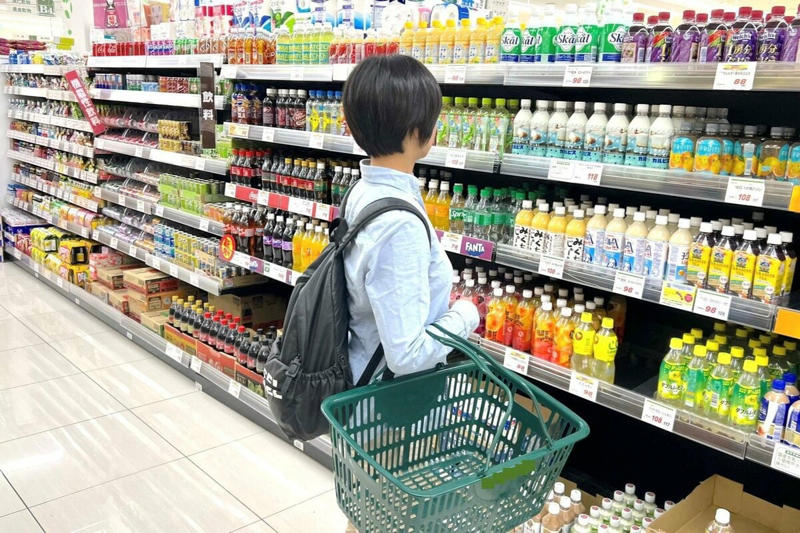 1：手軽な「即席みそ汁」は「みそ玉」で代用, 2：ジュースはお手製「はちみつレモンソーダ」で代用, 3：「〇〇専用の粉」は小麦粉＋αで代用, 4：「カップ麺」は乾麺＋手づくりスープで代用, 5：「料理の素」は家にある調味料で代用
