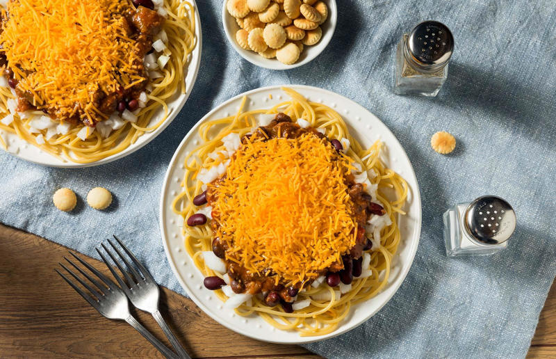 35. Cincinnati chilli, USA 36. Pasta frittata, Italy, 35. Cincinnati chilli, USA, 34. Naporitan, Japan, 33. Linguine alla Nerano, Italy, 32. Baked ziti, USA, 31. Fuži s tartufima, Croatia, 30. American chop suey, USA, 29. Kasha varnishkes, USA, 28. Pastitsio, Greece, 27. Pasta con le sarde, Italy, 26. Sorrentinos, Argentina, 25. Pasta alla Norma, Italy, 24. Krautfleckerl, Austria, 23. Pasta e fagioli, Italy, 22. Filipino spaghetti, Philippines, 21. Pasta primavera, Canada or USA, 20. Tortellini alla panna, Italy, 19. Tallarines verdes, Peru, 18. Koshari, Egypt, 17. Pasta puttanesca, Italy, 16. Älplermagronen, Switzerland, 15. Fettuccine Alfredo, Italy and USA, 14. Cacio e pepe, Italy, 13. Uni pasta, Japan, 12. Gratin de crozets, France, 11. Spaghetti alla vongole, Italy, 10. Giouvetsi, Greece, 9. Ravioli, Italy, 8. Fideuà, Spain, 7. Pasta pomodoro, Italy, 6. Spaghetti Bolognese, UK and USA, 5. Cannelloni, Italy, 4. Mac 'n' cheese, Italy and UK, 3. Pasta alla carbonara, Italy, 2. Käsespätzle, various locations