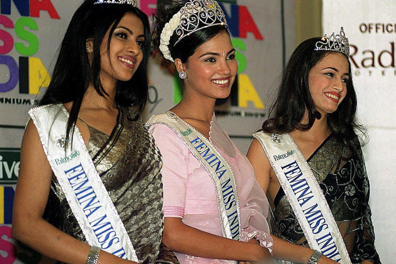Priyanka Chopra: From 'Miss World' to international star The unexpected path to stardom, Halle Berry: From 'Miss Ohio' to the Oscars, Michelle Pfeiffer: The Californian beauty queen, Sharon Stone: Pennsylvanian beauty queen, Gal Gadot: From 'Miss Israel' to 'Wonder Woman', Vanessa Williams: 'Miss America' with scandal Included, Priyanka Chopra: From 'Miss World' to international star, Sophia Loren: The Italian charm, Lynda Carter: The first 'Wonder Woman'