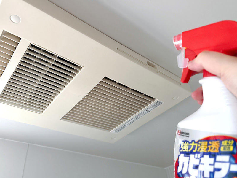 NGその1．洗ったフィルターを直射日光や温風で乾かす, NGその2．本体に直接洗剤をかける, NGその3．リモコンを水ぶきする, 正しいお手入れで、乾燥機の寿命をのばそう