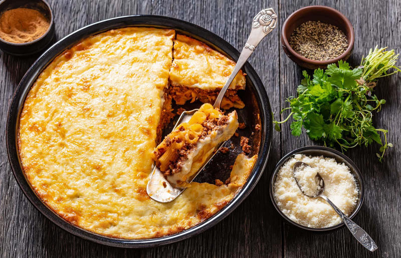 28. Pastitsio, Greece 36. Pasta frittata, Italy, 35. Cincinnati chilli, USA, 34. Naporitan, Japan, 33. Linguine alla Nerano, Italy, 32. Baked ziti, USA, 31. Fuži s tartufima, Croatia, 30. American chop suey, USA, 29. Kasha varnishkes, USA, 28. Pastitsio, Greece, 27. Pasta con le sarde, Italy, 26. Sorrentinos, Argentina, 25. Pasta alla Norma, Italy, 24. Krautfleckerl, Austria, 23. Pasta e fagioli, Italy, 22. Filipino spaghetti, Philippines, 21. Pasta primavera, Canada or USA, 20. Tortellini alla panna, Italy, 19. Tallarines verdes, Peru, 18. Koshari, Egypt, 17. Pasta puttanesca, Italy, 16. Älplermagronen, Switzerland, 15. Fettuccine Alfredo, Italy and USA, 14. Cacio e pepe, Italy, 13. Uni pasta, Japan, 12. Gratin de crozets, France, 11. Spaghetti alla vongole, Italy, 10. Giouvetsi, Greece, 9. Ravioli, Italy, 8. Fideuà, Spain, 7. Pasta pomodoro, Italy, 6. Spaghetti Bolognese, UK and USA, 5. Cannelloni, Italy, 4. Mac 'n' cheese, Italy and UK, 3. Pasta alla carbonara, Italy, 2. Käsespätzle, various locations