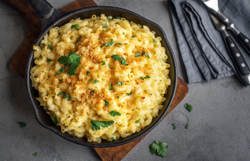 4. Mac 'n' cheese, Italy and UK 36. Pasta frittata, Italy, 35. Cincinnati chilli, USA, 34. Naporitan, Japan, 33. Linguine alla Nerano, Italy, 32. Baked ziti, USA, 31. Fuži s tartufima, Croatia, 30. American chop suey, USA, 29. Kasha varnishkes, USA, 28. Pastitsio, Greece, 27. Pasta con le sarde, Italy, 26. Sorrentinos, Argentina, 25. Pasta alla Norma, Italy, 24. Krautfleckerl, Austria, 23. Pasta e fagioli, Italy, 22. Filipino spaghetti, Philippines, 21. Pasta primavera, Canada or USA, 20. Tortellini alla panna, Italy, 19. Tallarines verdes, Peru, 18. Koshari, Egypt, 17. Pasta puttanesca, Italy, 16. Älplermagronen, Switzerland, 15. Fettuccine Alfredo, Italy and USA, 14. Cacio e pepe, Italy, 13. Uni pasta, Japan, 12. Gratin de crozets, France, 11. Spaghetti alla vongole, Italy, 10. Giouvetsi, Greece, 9. Ravioli, Italy, 8. Fideuà, Spain, 7. Pasta pomodoro, Italy, 6. Spaghetti Bolognese, UK and USA, 5. Cannelloni, Italy, 4. Mac 'n' cheese, Italy and UK, 3. Pasta alla carbonara, Italy, 2. Käsespätzle, various locations