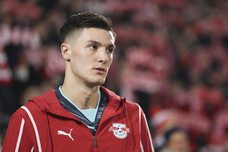 Latest transfer news headlines, Bayern consider Gittens hijack, Arsenal could give up on Sesko, Bayern refusing to give up Williams pursuit, Fenerbahce offer David contract, United table bid for Lunin, Arsenal to wait on Rodrygo, Al Hilal target AC Milan star, Burnley to sign new keeper, Pogba set for Monaco switch, Fulham to profit from Elliot transfer, Brighton target Flamengo full-back, United set Antony asking price, Three way fight for Sancho, Leicester enter manager market, Guehi set to leave Palace, Brighton eye Elliot, Bayern Munich target Martinelli, WSL transfer latest: City sign young phenom, United eye Liverpool star, Liverpool offer Nunez and Chiesa for Osimhen, Szczęsny to extend Barcelona stay, Man United prepare Real Madrid deal, De Bruyne to play a role in Grealish move, Newcastle intensify Elanga interest, Bournemouth hold out for Zabarnyi, Courtois: I want to retire at Real Madrid, Deco speaks on Barcelona transfer to-do list, Arsenal target Brentford star, Liverpool deal 'here we go', Fulham midfielder chooses Everton, Chelsea end interest in Spanish talent, Arsenal striker search hits the rocks, Williams wants to join Barcelona, 'Exploratory talks' over Chelsea striker, Arsenal ready to accelerate Rodrygo move, Guardiola wants to cut Man City squad, Spurs join race for Garnacho, No Chelsea plans over Maignan deal, Arsenal 'agree' first summer deal, Liverpool close in on Guehi deal, Chelsea have new defender target, Arsenal target shock move for PSG star, Fenerbahce table Duran offer, Guehi prepared to see out Palace deal, Chelsea will not renew Maignan interest, Rashford: I'd love to play with Yamal, Atletico chase Digne, PSV offered Ferguson, Sunderland pursue Vanat, City open to Gundogan departure, Quansah to Leverkusen 'done', Fulham eye Palhinha return, Saudi interest rivals Monaco for Pogba, Zubimendi visits London Colney, Carnesecchi a Man Utd target if Onana leaves, Isak an 'unrealistic' target for Liverpool, Juve interested in Sancho, Holmgaard to leave Everton, Real interested, Onana wants to stay at Man United, Palhinha pondering Premier League return, Italian interest in Jackson, Liverpool eye shock Osimhen swap, Wirtz: First conversation with Slot had impact, Semenyo valuation puts off suitors, Antony pushing for summer exit, Andrews in line for Brentford job, Martinez eyes up Man United move, Atletico turn away from Robertson, Galatasaray keen on Gundogan, Arsenal linked with Premier League midfielder, Man United face goalkeeper decision, Nuno handed new Forest contract, Guehi move to Liverpool in doubt, Maresca wants Diomande at Chelsea, Arsenal push on with Hato talks, Chelsea plot Pedro hijack, Arsenal new midfield target, Emi Martinez latest, London City sign Lyon star, PSG submit fresh offer for Zabarnyi, Chelsea told to steer clear of Garnacho, Manchester United plot Ekitike plan, Kudus rumours set to rumble on, Walker-Peters eyed for Spurs return, Liverpool reach Kerkez agreement, Napoli keen on Nunez, Rashford could be set for another loan, Wirtz completes medical!, Update on Liverpool interest in Isak, Four Man United players to be left out of tour, Maresca responds to Madueke rumours, Arsenal sent Zaire-Emery message, Zubimendi arrives in London, Man United make Martinez approach, Kerkez to Liverpool a 'done deal', Quansah to complete Leverkusen move, Chelsea plot Pedro hijack, Kehl reveals Gittens 'conversations', Tottenham make Kudus approach, Gyokeres makes transfer decision