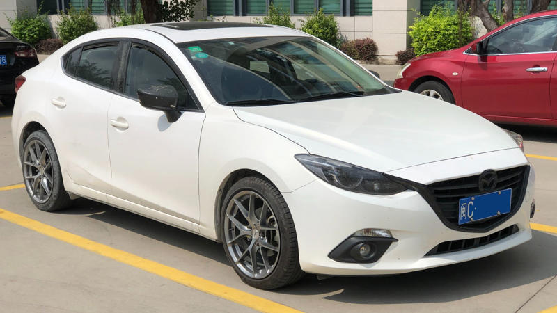 1. Tesla Model S (2012–2018), 2. Subaru Outback, 3. Lexus NX, 4. Chevrolet Malibu, 5. Chevrolet Camaro, 6. Ford Mustang Mach-E, 7. Chrysler 300, 8. Volkswagen ID.4, 9. Mazda 3, 10. Honda Civic, 1. BMW 3 Series, 2. Mercedes-Benz E-Class, 3. Hyundai Ioniq 5, 4. Kia EV6, 5. Audi A6, 6. Toyota Camry, 7. Genesis GV70, 8. Porsche Taycan, 9. Volvo XC60, 10. Lucid Air