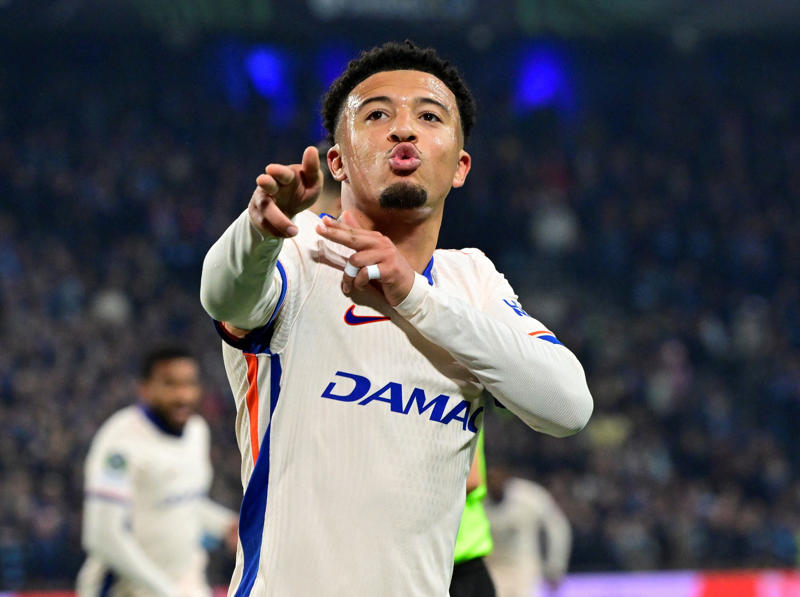 Transfer news, rumours and done deals, Everton agree deal to sign Aznou, Newcastle owners to block Isak move?, Ramsdale undergoes Newcastle medical, PSG close to agreement for Chevalier, United 'lead race' for Donnarumma and eye Pope, Antony targeted by Saudi club, Chelsea book in medical for Hato, Chelsea readying opening offer for Simons?, Luis Diaz leaves Liverpool and completes Bayern Munich move, Rangers close in on Spurs' Moore, Forest sign Ndoye, City reject £25m offer from Forest for McAtee, Everton plot shock move for Man City forward Jack Grealish, Leipzig using Ekitike fee as benchmark?, Manchester United in talks over Sesko, Liverpool 'agree personal terms' deal with Isak, Eze keen on Arsenal move, Newcastle's potential targets, Newcastle's areas to improve, Everton 'not ready' to start season, Manchester United sign Olme, Pedersen named new Sheffield Wednesday boss, Galatasaray re-sign Victor Osimhen, Everton running out of time for new signings, Sunderland target Guiu, Castledine heading out on loan, Palace reject Mateta offer, Why Benjamin Sesko is now Man United’s top transfer target, Fulham inquire over Zinchenko, Villa want Yilmaz, Wissa may not train with Brentford, Luke Shaw makes honest admission about ‘stragglers’ in Man United squad, Amorim outlines key aspect he's looking for in new signings, Atlanta United agree deal for Alzate, Howe on Isak's future, Manchester United prioritising Benjamin Sesko, James Trafford completes return to Manchester City after snubbing Newcastle, Borussia Dortmund interested in Sancho, Napoli considering Sterling and Grealish?, Tottenham preparing bid for Palhinha, Ugarte says United players believe in Amorim, Nunez targeted by Milan and Juve, Villa &amp; Newcastle to fight for Calvert-Lewin?, Fulham still interested in Nelson, Amorim 'really happy' with Hojlund, Man Utd told Ollie Watkins is 'not for sale' after initial approach, Sunderland sign Xhaka, Rodrygo to Liverpool?, Premier League clubs battle for centre-back, Manchester United make offer for Hjulmand, Man Utd exploring swap deals with Chelsea and Aston Villa for Garnacho, City re-sign Trafford from Burnley, When will Viktor Gyokeres make his Arsenal debut?, Everton agree deal to sign Aznou, Newcastle owners to block Isak move?, PSG close to agreement for Chevalier, Ramsdale undergoes Newcastle medical, United 'lead race' for Donnarumma and eye Pope, Antony targeted by Saudi club, Chelsea book in medical for Hato, The logic behind Liverpool’s decision to sell Luis Diaz, Liverpool sell Luis Diaz to Bayern Munich, Chelsea readying opening offer for Simons?, Luis Diaz leaves Liverpool and completes Bayern Munich move, Rangers close in on Spurs' Moore, City reject £25m offer from Forest for McAtee, Everton plot shock move for Man City forward Jack Grealish, Leipzig using Ekitike fee as benchmark?, Manchester United in talks over Sesko, Forest making progress in Ndoye deal, Liverpool 'agree personal terms' deal with Isak, Eze keen on Arsenal move, Transfer news live
