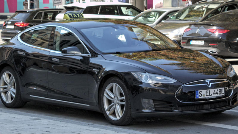 1. Tesla Model S (2012–2018), 2. Subaru Outback, 3. Lexus NX, 4. Chevrolet Malibu, 5. Chevrolet Camaro, 6. Ford Mustang Mach-E, 7. Chrysler 300, 8. Volkswagen ID.4, 9. Mazda 3, 10. Honda Civic, 1. BMW 3 Series, 2. Mercedes-Benz E-Class, 3. Hyundai Ioniq 5, 4. Kia EV6, 5. Audi A6, 6. Toyota Camry, 7. Genesis GV70, 8. Porsche Taycan, 9. Volvo XC60, 10. Lucid Air