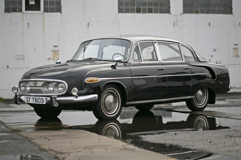 1. 1945 Volkswagen Beetle, 2. 1948 Porsche 356, 3. 1950 Volkswagen Type 2, 4. 1954 Jensen 541, 5. 1955 Citroën DS, 6. 1956 Renault Dauphine, 7. 1956 Tatra 603, 8. 1957 NSU Prinz, 9. 1958 Renault Caravelle/Floride, 10. 1959 BMW 700, 11. 1961 Volkswagen Type 3, 12. 1962 Renault R8, 13. 1964 Volkswagen Beach Buggy, 14. 1965 Fiat 850 Spider, 15. 1965 Porsche 911 targa, 16. 1966 Alfa Romeo Spider, 17. 1966 Lotus Europa, 18. 1968 Fiat 500L, 19. 1968 Volkswagen Type 4, 20. 1969 Porsche 914, 21. 1971 Lotus Elan Sprint fhc, 22. 1972 Fiat 126, 23. 1972 Jensen-Healey, 24. 1974 Lamborghini Countach, 25. 1974 Tatra 613