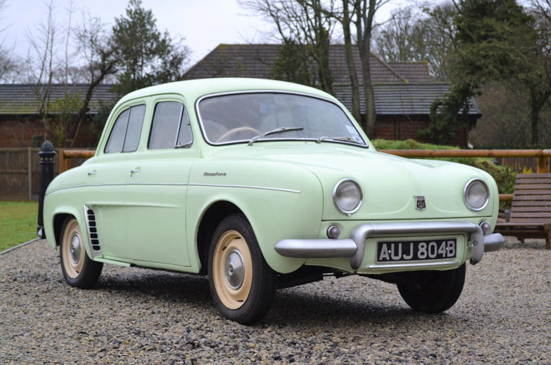 1. 1945 Volkswagen Beetle, 2. 1948 Porsche 356, 3. 1950 Volkswagen Type 2, 4. 1954 Jensen 541, 5. 1955 Citroën DS, 6. 1956 Renault Dauphine, 7. 1956 Tatra 603, 8. 1957 NSU Prinz, 9. 1958 Renault Caravelle/Floride, 10. 1959 BMW 700, 11. 1961 Volkswagen Type 3, 12. 1962 Renault R8, 13. 1964 Volkswagen Beach Buggy, 14. 1965 Fiat 850 Spider, 15. 1965 Porsche 911 targa, 16. 1966 Alfa Romeo Spider, 17. 1966 Lotus Europa, 18. 1968 Fiat 500L, 19. 1968 Volkswagen Type 4, 20. 1969 Porsche 914, 21. 1971 Lotus Elan Sprint fhc, 22. 1972 Fiat 126, 23. 1972 Jensen-Healey, 24. 1974 Lamborghini Countach, 25. 1974 Tatra 613