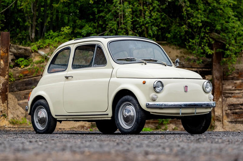 1. 1945 Volkswagen Beetle, 2. 1948 Porsche 356, 3. 1950 Volkswagen Type 2, 4. 1954 Jensen 541, 5. 1955 Citroën DS, 6. 1956 Renault Dauphine, 7. 1956 Tatra 603, 8. 1957 NSU Prinz, 9. 1958 Renault Caravelle/Floride, 10. 1959 BMW 700, 11. 1961 Volkswagen Type 3, 12. 1962 Renault R8, 13. 1964 Volkswagen Beach Buggy, 14. 1965 Fiat 850 Spider, 15. 1965 Porsche 911 targa, 16. 1966 Alfa Romeo Spider, 17. 1966 Lotus Europa, 18. 1968 Fiat 500L, 19. 1968 Volkswagen Type 4, 20. 1969 Porsche 914, 21. 1971 Lotus Elan Sprint fhc, 22. 1972 Fiat 126, 23. 1972 Jensen-Healey, 24. 1974 Lamborghini Countach, 25. 1974 Tatra 613