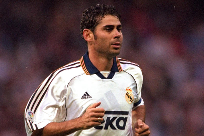 Icons of the Bernabéu, Iker Casillas - GK, Fernando Hierro - CB, Sergio Ramos - CB, Roberto Carlos - LB, Fernando Redondo - CDM, Pirri - CM, Zinedine Zidane - CM, Cristiano Ronaldo - RW, Alfredo Di Stéfano - ST, Honorable mentions, Míchel Salgado - RB, José Antonio Camacho - LB, Ignacio Zoco - CDM, Xabi Alonso - CDM, Guti - CAM, Toni Kroos - CM, Luka Modric - CM, Raymond Kopa - CAM, Luis Figo - RW, Ferenc Puskás - FW, Raúl González - ST