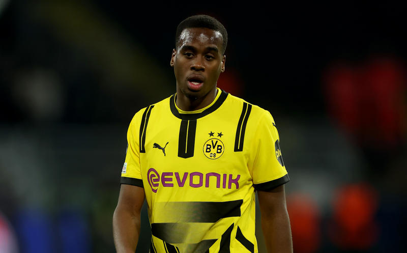 Latest transfer news headlines, Bayern consider Gittens hijack, Arsenal could give up on Sesko, Bayern refusing to give up Williams pursuit, Fenerbahce offer David contract, United table bid for Lunin, Arsenal to wait on Rodrygo, Al Hilal target AC Milan star, Burnley to sign new keeper, Pogba set for Monaco switch, Fulham to profit from Elliot transfer, Brighton target Flamengo full-back, United set Antony asking price, Three way fight for Sancho, Leicester enter manager market, Guehi set to leave Palace, Brighton eye Elliot, Bayern Munich target Martinelli, WSL transfer latest: City sign young phenom, United eye Liverpool star, Liverpool offer Nunez and Chiesa for Osimhen, Szczęsny to extend Barcelona stay, Man United prepare Real Madrid deal, De Bruyne to play a role in Grealish move, Newcastle intensify Elanga interest, Bournemouth hold out for Zabarnyi, Courtois: I want to retire at Real Madrid, Deco speaks on Barcelona transfer to-do list, Arsenal target Brentford star, Liverpool deal 'here we go', Fulham midfielder chooses Everton, Chelsea end interest in Spanish talent, Arsenal striker search hits the rocks, Williams wants to join Barcelona, 'Exploratory talks' over Chelsea striker, Arsenal ready to accelerate Rodrygo move, Guardiola wants to cut Man City squad, Spurs join race for Garnacho, No Chelsea plans over Maignan deal, Arsenal 'agree' first summer deal, Liverpool close in on Guehi deal, Chelsea have new defender target, Arsenal target shock move for PSG star, Fenerbahce table Duran offer, Guehi prepared to see out Palace deal, Chelsea will not renew Maignan interest, Rashford: I'd love to play with Yamal, Atletico chase Digne, PSV offered Ferguson, Sunderland pursue Vanat, City open to Gundogan departure, Quansah to Leverkusen 'done', Fulham eye Palhinha return, Saudi interest rivals Monaco for Pogba, Zubimendi visits London Colney, Carnesecchi a Man Utd target if Onana leaves, Isak an 'unrealistic' target for Liverpool, Juve interested in Sancho, Holmgaard to leave Everton, Real interested, Onana wants to stay at Man United, Palhinha pondering Premier League return, Italian interest in Jackson, Liverpool eye shock Osimhen swap, Wirtz: First conversation with Slot had impact, Semenyo valuation puts off suitors, Antony pushing for summer exit, Andrews in line for Brentford job, Martinez eyes up Man United move, Atletico turn away from Robertson, Galatasaray keen on Gundogan, Arsenal linked with Premier League midfielder, Man United face goalkeeper decision, Nuno handed new Forest contract, Guehi move to Liverpool in doubt, Maresca wants Diomande at Chelsea, Arsenal push on with Hato talks, Chelsea plot Pedro hijack, Arsenal new midfield target, Emi Martinez latest, London City sign Lyon star, PSG submit fresh offer for Zabarnyi, Chelsea told to steer clear of Garnacho, Manchester United plot Ekitike plan, Kudus rumours set to rumble on, Walker-Peters eyed for Spurs return, Liverpool reach Kerkez agreement, Napoli keen on Nunez, Rashford could be set for another loan, Wirtz completes medical!, Update on Liverpool interest in Isak, Four Man United players to be left out of tour, Maresca responds to Madueke rumours, Arsenal sent Zaire-Emery message, Zubimendi arrives in London, Man United make Martinez approach, Kerkez to Liverpool a 'done deal', Quansah to complete Leverkusen move, Chelsea plot Pedro hijack, Kehl reveals Gittens 'conversations', Tottenham make Kudus approach, Gyokeres makes transfer decision