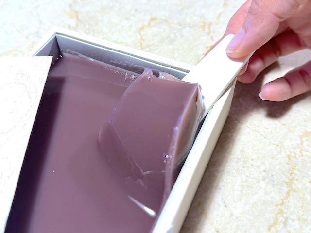 “あの赤福”が水ようかんに？上品な甘さと涼やかさが絶品！, なぜ“夏限定”？赤福ならではのこだわりが光る, どこで買える？公式オンラインショップからお取り寄せOK！, 実食レビュー！ひと口で感じる“赤福らしさ”と夏の余韻