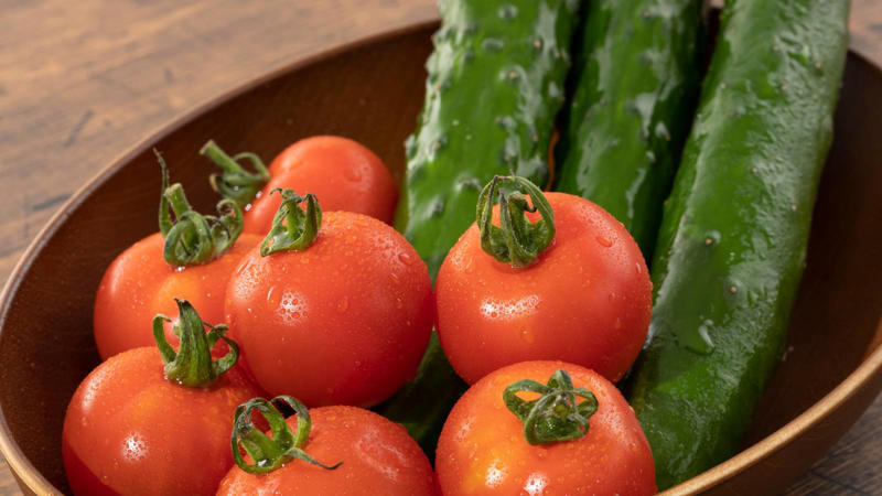 きゅうりはどんな野菜？, きゅうりとトマトは相性が悪い？, きゅうりとトマトのおすすめの食べ方3選, きゅうりと相性のよい食べ物は？, 夏はきゅうりとトマトを楽しもう