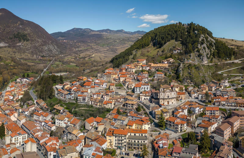 18. Reale, Castel di Sangro, Italy 30. Le Du, Bangkok, Thailand, 28. Lasai, Rio de Janeiro, Brazil, 26. Mérito, Lima, Peru, 24. Elkano, Getaria, Spain, 22. Sühring, Bangkok, Thailand, 20. Atelier Moessmer Norbert Niederkofler, Brunico, Italy, 18. Reale, Castel di Sangro, Italy, 16. Lido 84, Gardone Riviera, Italy, 14. Plénitude, Paris, France, 12. Atomix, New York City, USA, 10. Don Julio Parilla, Buenos Aires, Argentina, 8. Table by Bruno Verjus, Paris, France, 6. Gaggan, Bangkok, Thailand, 4. DiverXO, Madrid, Spain, 2. Disfrutar, Barcelona, Spain