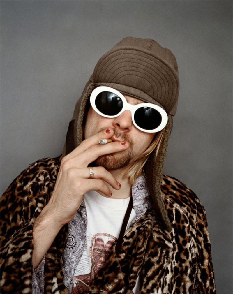 Kurt Cobain Diana, Princess of Wales, Elvis Presley, John F. Kennedy, Martin Luther King Jr., Queen Victoria, Nikola Tesla, Mao Zedong, Ulysses S. Grant, Vladimir Lenin, Adolf Hitler, Christopher McCandless, Marilyn Monroe, Michael Jackson, Kurt Cobain, Mahatma Gandhi
