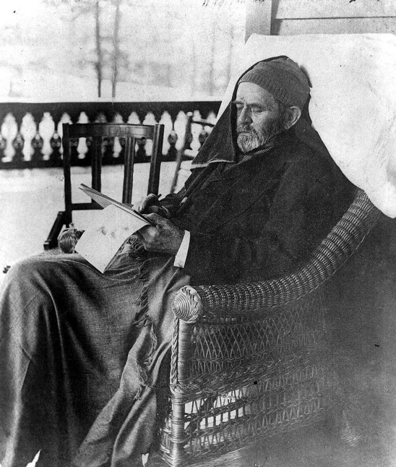 Ulysses S. Grant Diana, Princess of Wales, Elvis Presley, John F. Kennedy, Martin Luther King Jr., Queen Victoria, Nikola Tesla, Mao Zedong, Ulysses S. Grant, Vladimir Lenin, Adolf Hitler, Christopher McCandless, Marilyn Monroe, Michael Jackson, Kurt Cobain, Mahatma Gandhi