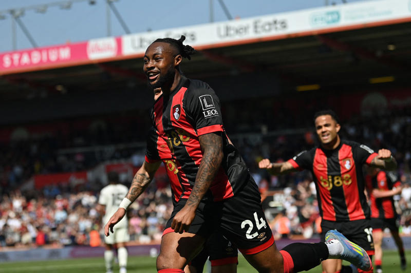 Latest transfer news headlines, Bayern consider Gittens hijack, Arsenal could give up on Sesko, Bayern refusing to give up Williams pursuit, Fenerbahce offer David contract, United table bid for Lunin, Arsenal to wait on Rodrygo, Al Hilal target AC Milan star, Burnley to sign new keeper, Pogba set for Monaco switch, Fulham to profit from Elliot transfer, Brighton target Flamengo full-back, United set Antony asking price, Three way fight for Sancho, Leicester enter manager market, Guehi set to leave Palace, Brighton eye Elliot, Bayern Munich target Martinelli, WSL transfer latest: City sign young phenom, United eye Liverpool star, Liverpool offer Nunez and Chiesa for Osimhen, Szczęsny to extend Barcelona stay, Man United prepare Real Madrid deal, De Bruyne to play a role in Grealish move, Newcastle intensify Elanga interest, Bournemouth hold out for Zabarnyi, Courtois: I want to retire at Real Madrid, Deco speaks on Barcelona transfer to-do list, Arsenal target Brentford star, Liverpool deal 'here we go', Fulham midfielder chooses Everton, Chelsea end interest in Spanish talent, Arsenal striker search hits the rocks, Williams wants to join Barcelona, 'Exploratory talks' over Chelsea striker, Arsenal ready to accelerate Rodrygo move, Guardiola wants to cut Man City squad, Spurs join race for Garnacho, No Chelsea plans over Maignan deal, Arsenal 'agree' first summer deal, Liverpool close in on Guehi deal, Chelsea have new defender target, Arsenal target shock move for PSG star, Fenerbahce table Duran offer, Guehi prepared to see out Palace deal, Chelsea will not renew Maignan interest, Rashford: I'd love to play with Yamal, Atletico chase Digne, PSV offered Ferguson, Sunderland pursue Vanat, City open to Gundogan departure, Quansah to Leverkusen 'done', Fulham eye Palhinha return, Saudi interest rivals Monaco for Pogba, Zubimendi visits London Colney, Carnesecchi a Man Utd target if Onana leaves, Isak an 'unrealistic' target for Liverpool, Juve interested in Sancho, Holmgaard to leave Everton, Real interested, Onana wants to stay at Man United, Palhinha pondering Premier League return, Italian interest in Jackson, Liverpool eye shock Osimhen swap, Wirtz: First conversation with Slot had impact, Semenyo valuation puts off suitors, Antony pushing for summer exit, Andrews in line for Brentford job, Martinez eyes up Man United move, Atletico turn away from Robertson, Galatasaray keen on Gundogan, Arsenal linked with Premier League midfielder, Man United face goalkeeper decision, Nuno handed new Forest contract, Guehi move to Liverpool in doubt, Maresca wants Diomande at Chelsea, Arsenal push on with Hato talks, Chelsea plot Pedro hijack, Arsenal new midfield target, Emi Martinez latest, London City sign Lyon star, PSG submit fresh offer for Zabarnyi, Chelsea told to steer clear of Garnacho, Manchester United plot Ekitike plan, Kudus rumours set to rumble on, Walker-Peters eyed for Spurs return, Liverpool reach Kerkez agreement, Napoli keen on Nunez, Rashford could be set for another loan, Wirtz completes medical!, Update on Liverpool interest in Isak, Four Man United players to be left out of tour, Maresca responds to Madueke rumours, Arsenal sent Zaire-Emery message, Zubimendi arrives in London, Man United make Martinez approach, Kerkez to Liverpool a 'done deal', Quansah to complete Leverkusen move, Chelsea plot Pedro hijack, Kehl reveals Gittens 'conversations', Tottenham make Kudus approach, Gyokeres makes transfer decision