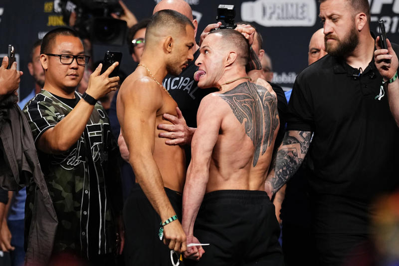 UFC 317 live, UFC 317 live: Topuria beats Oliveira and faces off with Paddy Pimblett, UFC 317 live: Ilia Topuria vs Charles Oliveira, UFC 317 live: Ilia Topuria vs Charles Oliveira, UFC 317 live: Ilia Topuria vs Charles Oliveira, UFC 317 live: Ilia Topuria vs Charles Oliveira, UFC 317 live: Ilia Topuria vs Charles Oliveira, UFC 317 live: Alexandre Pantoja vs Kai Kara-France, UFC 317 live: Alexandre Pantoja vs Kai Kara-France, UFC 317 live: Alexandre Pantoja vs Kai Kara-France, UFC 317 live: Alexandre Pantoja vs Kai Kara-France, UFC 317 live: Alexandre Pantoja vs Kai Kara-France, UFC 317 live: Brandon Royval vs Joshua Van, UFC 317 live: Brandon Royval vs Joshua Van, UFC 317 live: Brandon Royval vs Joshua Van, UFC 317 live: Brandon Royval vs Joshua Van, UFC 317 live: Brandon Royval vs Joshua Van, UFC 317 live: Beneil Dariush vs Renato Moicano, UFC 317 live: Beneil Dariush vs Renato Moicano, UFC 317 live: Beneil Dariush vs Renato Moicano, UFC 317 live: Beneil Dariush vs Renato Moicano, UFC 317 live: Payton Talbott vs Felipe Lima, UFC 317 live: Payton Talbott vs Felipe Lima, UFC 317 live: Payton Talbott vs Felipe Lima, UFC 317 live: Jack Hermansson vs Gregory Rodrigues, UFC 317 live: Hyder Amil vs Jose Miguel Delgado, UFC 317 live: Viviane Araujo vs Tracy Cortez, UFC 317 live: Viviane Araujo vs Tracy Cortez, UFC 317 live: Viviane Araujo vs Tracy Cortez, UFC 317 live: Terrance McKinney vs Viacheslav Borshchev, Oliveira makes weight after concern from Volkanovski, How to watch UFC 317 tonight, What time does UFC 317 start tonight?