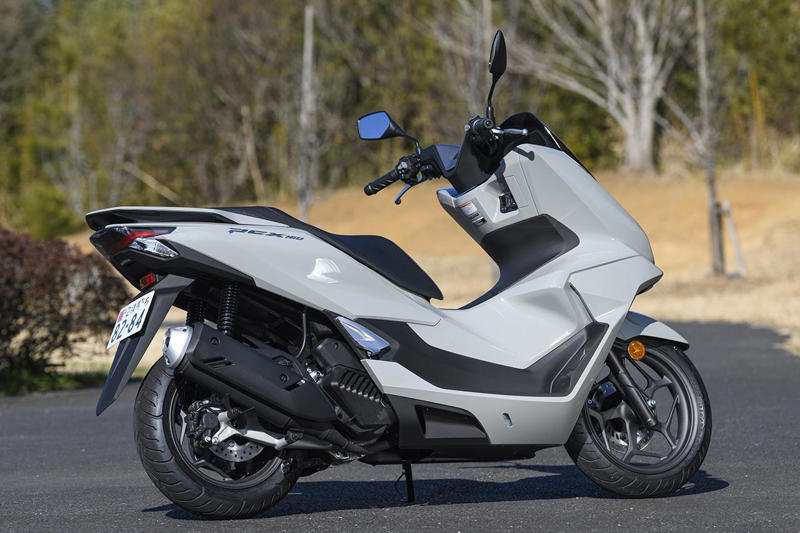 ホンダ「PCX160」インプレ（太田安治）, ホンダ「PCX160」カラー・人気投票, ホンダ「PCX160」ライディングポジション・足つき性, ホンダ「PCX160」各部装備・ディテール解説, ホンダ「PCX160」主なスペック・燃費・製造国・価格