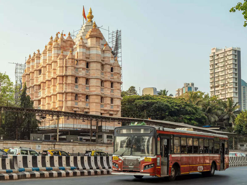 Siddhivinayak Temple, Mumbai Wealthiest Temples, Tirumala Tirupati Venkateswara Temple, Andhra Pradesh, Padmanabhaswamy Temple, Kerala, Guruvayur Devaswom, Kerala, Vaishno Devi Temple, Jammu, Shirdi Sai Baba Temple, Maharashtra, Golden Temple, Amritsar, Meenakshi Temple, Madurai, Siddhivinayak Temple, Mumbai, Somnath Temple, Gujarat, Sri Jagannath Temple, Odisha