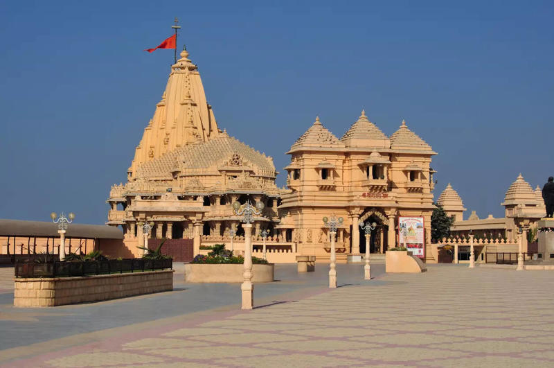 Somnath Temple, Gujarat Wealthiest Temples, Tirumala Tirupati Venkateswara Temple, Andhra Pradesh, Padmanabhaswamy Temple, Kerala, Guruvayur Devaswom, Kerala, Vaishno Devi Temple, Jammu, Shirdi Sai Baba Temple, Maharashtra, Golden Temple, Amritsar, Meenakshi Temple, Madurai, Siddhivinayak Temple, Mumbai, Somnath Temple, Gujarat, Sri Jagannath Temple, Odisha