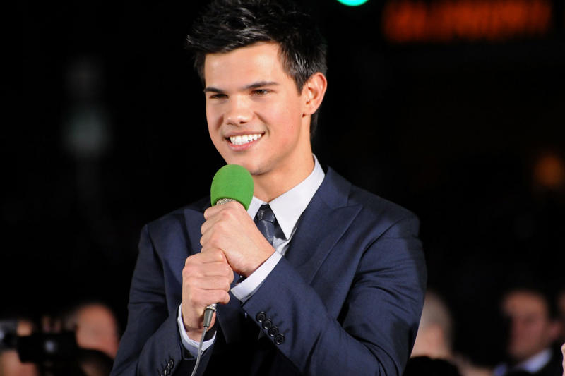 The franchise that rocked the naughties, Kristen Stewart, Recently married, Taylor Lautner, Taylor Lautner: nice to look at, Kristen Stewart: here to stay in Hollywood, Taylor Lautner: a fading wolf, One star for Lautner, Robert Pattinson, Robert Pattinson: a man of many roles and faces, Robert Pattinson: circling the Oscar nomination, The Batman, Ashley Greene, Ashley Greene: bad luck in roles, Kellan Lutz, Kellan Lutz: a fading star, MacKenzie Foy, MacKenzie Foy: destined for great things, Rami Malek, Rami Malek: a superstar, Anna Kendrick, Anna Kendrick: a musical and comedy talent, Peter Facinelli, Peter Facinelli: going from strength to strength... professionally, Billy Burke, Billy Burke: the actor who rode the wave, Elizabeth Reaser, Elizabeth Reaser: a Netflix staple, Nikki Reed, Nikki Reed: the successful quiet life, Jackson Rathbone