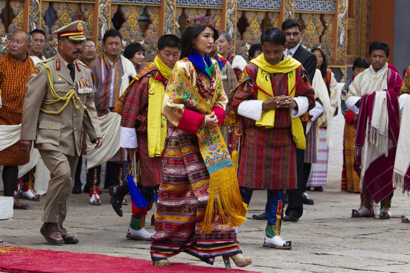 Young and glamorous royals, Parents of three young children, Sonam Yangden Wangchuck, Family photos, Jigme Ugyen Wangchuck, The eldest: Jigme Namgyel Wangchuck, The Himalayan Kate Middleton, The Kingdom of Bhutan, The 'Dark Southland', Happy country, No mass tourism in Bhutan, The Wangchuck dynasty, A new democracy, King Jigme Khesar: crowning ceremony, The second youngest king in the world, Three days of festivities, Jigme Khesar: Prince Charming, The Dragon King gets engaged, Jetsun Pema, The king takes his own photos, The wedding day, Wedding of the King and Queen of Bhutan, Very different from William and Kate's wedding, True love, Why are they called Dragon King and Queen?, William and Kate visit Bhutan, Two glamorous royals from East and West, "The People's King", The little Crown Prince of Bhutan, The Dragon King and his son, The future Japanese Emperor and Bhutanese King