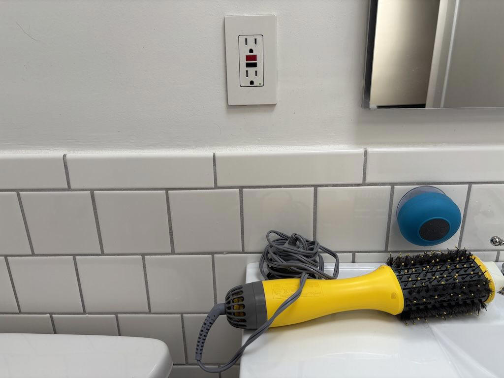 Battery chargers, Space heaters, Countertop appliances , Home entertainment systems , Hairstyling tools