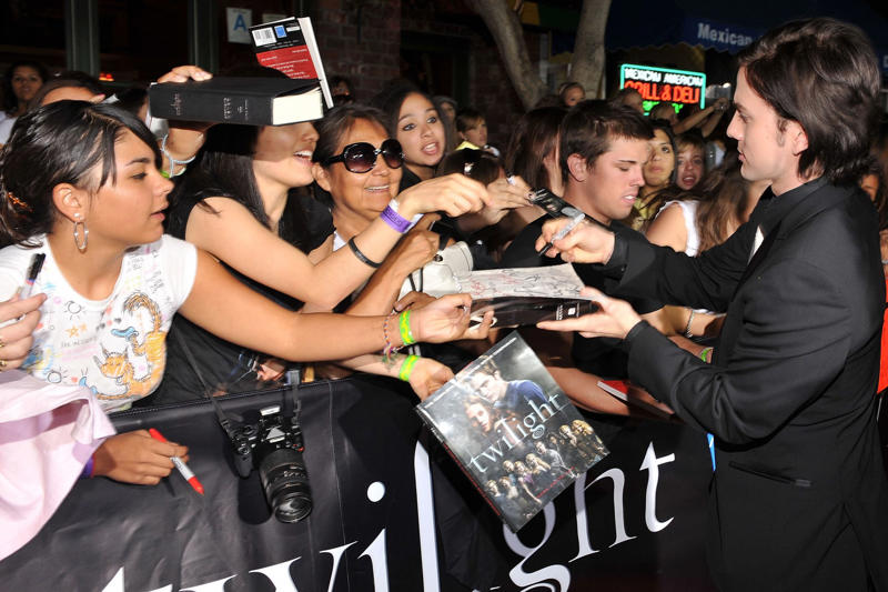 The franchise that rocked the naughties, Kristen Stewart, Recently married, Taylor Lautner, Taylor Lautner: nice to look at, Kristen Stewart: here to stay in Hollywood, Taylor Lautner: a fading wolf, One star for Lautner, Robert Pattinson, Robert Pattinson: a man of many roles and faces, Robert Pattinson: circling the Oscar nomination, The Batman, Ashley Greene, Ashley Greene: bad luck in roles, Kellan Lutz, Kellan Lutz: a fading star, MacKenzie Foy, MacKenzie Foy: destined for great things, Rami Malek, Rami Malek: a superstar, Anna Kendrick, Anna Kendrick: a musical and comedy talent, Peter Facinelli, Peter Facinelli: going from strength to strength... professionally, Billy Burke, Billy Burke: the actor who rode the wave, Elizabeth Reaser, Elizabeth Reaser: a Netflix staple, Nikki Reed, Nikki Reed: the successful quiet life, Jackson Rathbone