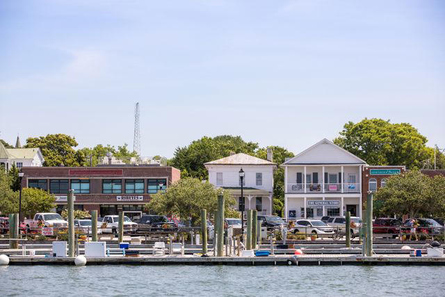 Where to Stay, Best Things to Do, Best Shopping, Best Restaurants, Nightlife, Best Time to Visit, How to Get There, How to Get Around