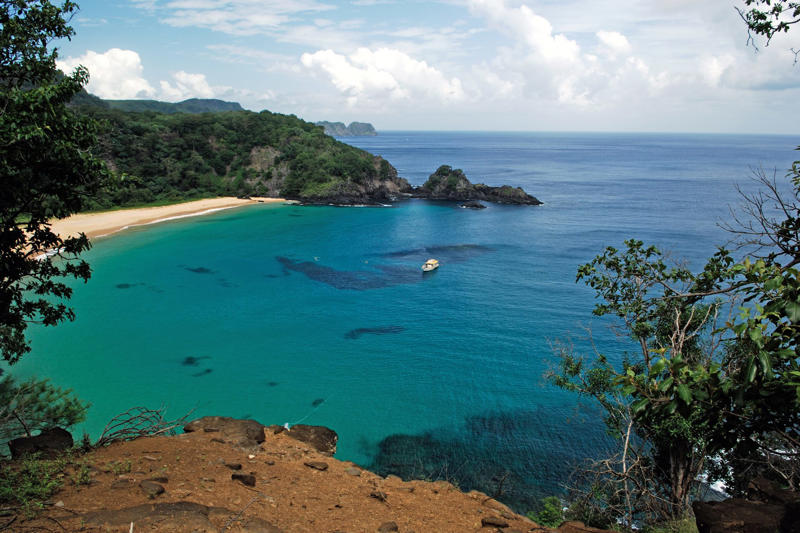 Ranking of the best beaches in the world 24: Magens Bay - St. Thomas, US Virgin Islands, 23: Playa Norte - Isla das Mulheres, Mexico, 22: Nissi Beach - Ayia Napa, Cyprus, 21: Falassarna Beach - Crete, Greece, 20: Nungwi Beach - Zanzibar, Tanzania, 19: Ipanema Beach, Rio de Janeiro, Brazil, 18: Playa Manuel Antonio - Manuel Antonio National Park, Costa Rica, 17: Playa de Muro Beach - Mallorca, Spain, 16: Kelingking Beach - Nusa Penida, Indonesia, 15: La Concha Beach - San Sebastián – Donostia, Spain, 14: Seven Mile Beach - Cayman Islands, United Kingdom, 13: Manly Beach - Sydney, Australia, 12: Driftwood Beach - Jekyll Island - Golden Isles of Georgia - Georgia, USA, 11: Siesta Beach - Siesta Key - Florida, USA, 10: Ka'anapali Beach - Lahaina - Maui, Hawaii, 9: Varadero Beach - Varadero, Cuba, 8: Isola dei Conigli - Lampedusa, Italy, 7: Radhanagar Beach - Havelock Island, India, 6: Falésia Beach - Albufeira, Portugal, 5: Grace Bay - Turks and Caicos Islands, United Kingdom, 4: Reynisfjara Beach - Vik, Iceland