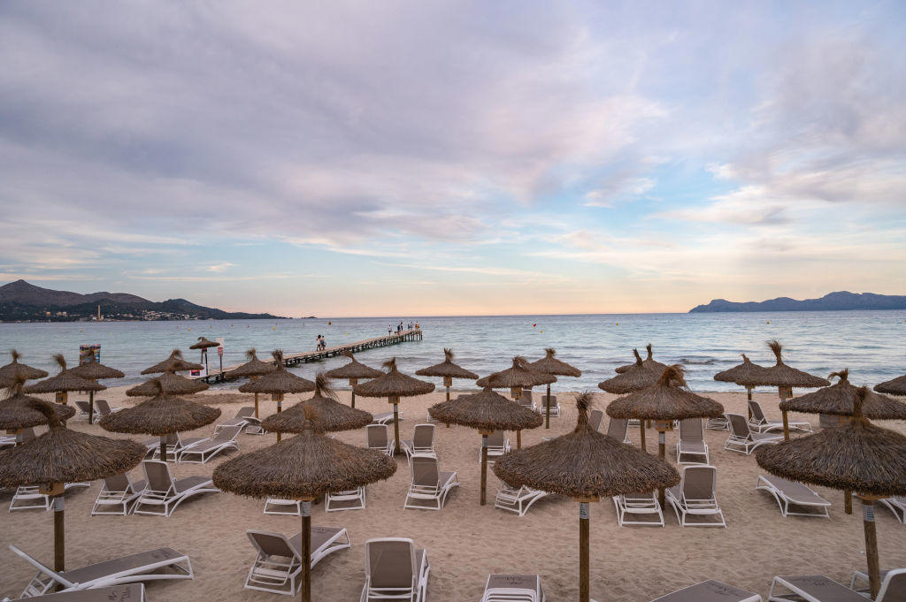 17: Playa de Muro Beach - Mallorca, Spain 24: Magens Bay - St. Thomas, US Virgin Islands, 23: Playa Norte - Isla das Mulheres, Mexico, 22: Nissi Beach - Ayia Napa, Cyprus, 21: Falassarna Beach - Crete, Greece, 20: Nungwi Beach - Zanzibar, Tanzania, 19: Ipanema Beach, Rio de Janeiro, Brazil, 18: Playa Manuel Antonio - Manuel Antonio National Park, Costa Rica, 17: Playa de Muro Beach - Mallorca, Spain, 16: Kelingking Beach - Nusa Penida, Indonesia, 15: La Concha Beach - San Sebastián – Donostia, Spain, 14: Seven Mile Beach - Cayman Islands, United Kingdom, 13: Manly Beach - Sydney, Australia, 12: Driftwood Beach - Jekyll Island - Golden Isles of Georgia - Georgia, USA, 11: Siesta Beach - Siesta Key - Florida, USA, 10: Ka'anapali Beach - Lahaina - Maui, Hawaii, 9: Varadero Beach - Varadero, Cuba, 8: Isola dei Conigli - Lampedusa, Italy, 7: Radhanagar Beach - Havelock Island, India, 6: Falésia Beach - Albufeira, Portugal, 5: Grace Bay - Turks and Caicos Islands, United Kingdom, 4: Reynisfjara Beach - Vik, Iceland