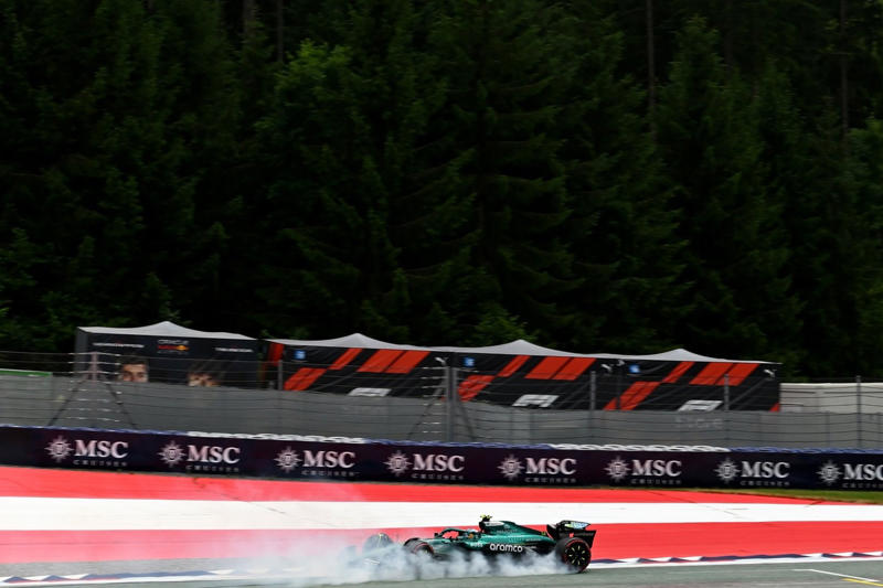 Max Verstappen, Red Bull Racing, Alexander Albon, Williams, Lando Norris, McLaren, Mike Whiddett in the Paddock, Andrea Kimi Antonelli, Mercedes, Charles Leclerc, Ferrari, Oliver Bearman, Haas F1 Team, Carlos Sainz, Williams, Lewis Hamilton, Ferrari, Nico Hulkenberg, Sauber, Oliver Bearman, Haas F1 Team, Carlos Sainz, Williams, Alexander Albon, Williams, Esteban Ocon, Haas F1 Team, Gabriel Bortoleto, Sauber, Emerson Fittipaldi and Emerson Fittipaldi Jr walk in the Paddock , George Russell, Mercedes, Lando Norris, McLaren, Lando Norris, McLaren, Nico Hulkenberg, Sauber, Gabriel Bortoleto, Sauber, Liam Lawson, Racing Bulls Team, Pierre Gasly, Alpine, Liam Lawson, Racing Bulls Team, Nico Hulkenberg, Sauber, Liam Lawson, Racing Bulls Team, Max Verstappen, Red Bull Racing, Liam Lawson, Racing Bulls Team, George Russell, Mercedes, George Russell, Mercedes, Alex Dunne, McLaren, Max Verstappen, Red Bull Racing, Esteban Ocon, Haas F1 Team, Pierre Gasly, Alpine, Oliver Bearman, Haas F1 Team, Yuki Tsunoda, Red Bull Racing Team , Oscar Piastri, McLaren, Lewis Hamilton, Ferrari, George Russell, Mercedes, Max Verstappen, Red Bull Racing, Gabriel Bortoleto, Sauber, Fernando Alonso, Aston Martin Racing, Aston Martin F1 Team Pitstop practice, Ferrari SF-25, dettaglio tecnico, Alex Dunne, McLaren, Fernando Alonso, Aston Martin Racing, Lando Norris, McLaren, Helmut Marko, Red Bull Racing, Max Verstappen, Red Bull Racing, Oscar Piastri, McLaren, Lando Norris, McLaren, Charles Leclerc, Ferrari, Fernando Alonso, Aston Martin Racing, Franco Colapinto, Alpine, Charles Leclerc, Ferrari, Lando Norris, McLaren, Andrea Kimi Antonelli, Mercedes, Lewis Hamilton, Ferrari, Andrea Kimi Antonelli, Mercedes, Yuki Tsunoda, Red Bull Racing Team , Lewis Hamilton, Ferrari, Lando Norris, McLaren