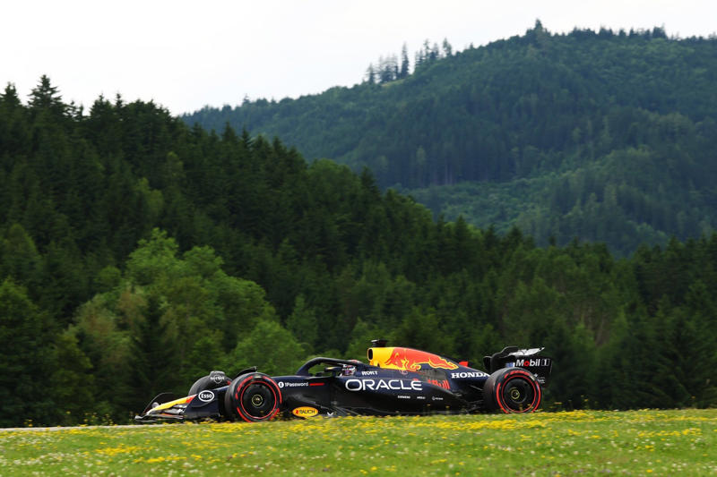Max Verstappen, Red Bull Racing, Alexander Albon, Williams, Lando Norris, McLaren, Mike Whiddett in the Paddock, Andrea Kimi Antonelli, Mercedes, Charles Leclerc, Ferrari, Oliver Bearman, Haas F1 Team, Carlos Sainz, Williams, Lewis Hamilton, Ferrari, Nico Hulkenberg, Sauber, Oliver Bearman, Haas F1 Team, Carlos Sainz, Williams, Alexander Albon, Williams, Esteban Ocon, Haas F1 Team, Gabriel Bortoleto, Sauber, Emerson Fittipaldi and Emerson Fittipaldi Jr walk in the Paddock , George Russell, Mercedes, Lando Norris, McLaren, Lando Norris, McLaren, Nico Hulkenberg, Sauber, Gabriel Bortoleto, Sauber, Liam Lawson, Racing Bulls Team, Pierre Gasly, Alpine, Liam Lawson, Racing Bulls Team, Nico Hulkenberg, Sauber, Liam Lawson, Racing Bulls Team, Max Verstappen, Red Bull Racing, Liam Lawson, Racing Bulls Team, George Russell, Mercedes, George Russell, Mercedes, Alex Dunne, McLaren, Max Verstappen, Red Bull Racing, Esteban Ocon, Haas F1 Team, Pierre Gasly, Alpine, Oliver Bearman, Haas F1 Team, Yuki Tsunoda, Red Bull Racing Team , Oscar Piastri, McLaren, Lewis Hamilton, Ferrari, George Russell, Mercedes, Max Verstappen, Red Bull Racing, Gabriel Bortoleto, Sauber, Fernando Alonso, Aston Martin Racing, Aston Martin F1 Team Pitstop practice, Ferrari SF-25, dettaglio tecnico, Alex Dunne, McLaren, Fernando Alonso, Aston Martin Racing, Lando Norris, McLaren, Helmut Marko, Red Bull Racing, Max Verstappen, Red Bull Racing, Oscar Piastri, McLaren, Lando Norris, McLaren, Charles Leclerc, Ferrari, Fernando Alonso, Aston Martin Racing, Franco Colapinto, Alpine, Charles Leclerc, Ferrari, Lando Norris, McLaren, Andrea Kimi Antonelli, Mercedes, Lewis Hamilton, Ferrari, Andrea Kimi Antonelli, Mercedes, Yuki Tsunoda, Red Bull Racing Team , Lewis Hamilton, Ferrari, Lando Norris, McLaren