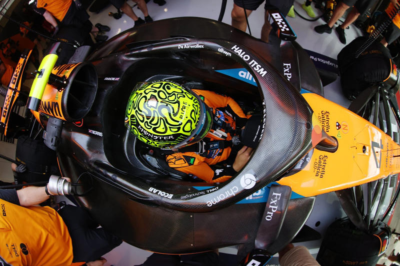 Max Verstappen, Red Bull Racing, Alexander Albon, Williams, Lando Norris, McLaren, Mike Whiddett in the Paddock, Andrea Kimi Antonelli, Mercedes, Charles Leclerc, Ferrari, Oliver Bearman, Haas F1 Team, Carlos Sainz, Williams, Lewis Hamilton, Ferrari, Nico Hulkenberg, Sauber, Oliver Bearman, Haas F1 Team, Carlos Sainz, Williams, Alexander Albon, Williams, Esteban Ocon, Haas F1 Team, Gabriel Bortoleto, Sauber, Emerson Fittipaldi and Emerson Fittipaldi Jr walk in the Paddock , George Russell, Mercedes, Lando Norris, McLaren, Lando Norris, McLaren, Nico Hulkenberg, Sauber, Gabriel Bortoleto, Sauber, Liam Lawson, Racing Bulls Team, Pierre Gasly, Alpine, Liam Lawson, Racing Bulls Team, Nico Hulkenberg, Sauber, Liam Lawson, Racing Bulls Team, Max Verstappen, Red Bull Racing, Liam Lawson, Racing Bulls Team, George Russell, Mercedes, George Russell, Mercedes, Alex Dunne, McLaren, Max Verstappen, Red Bull Racing, Esteban Ocon, Haas F1 Team, Pierre Gasly, Alpine, Oliver Bearman, Haas F1 Team, Yuki Tsunoda, Red Bull Racing Team , Oscar Piastri, McLaren, Lewis Hamilton, Ferrari, George Russell, Mercedes, Max Verstappen, Red Bull Racing, Gabriel Bortoleto, Sauber, Fernando Alonso, Aston Martin Racing, Aston Martin F1 Team Pitstop practice, Ferrari SF-25, dettaglio tecnico, Alex Dunne, McLaren, Fernando Alonso, Aston Martin Racing, Lando Norris, McLaren, Helmut Marko, Red Bull Racing, Max Verstappen, Red Bull Racing, Oscar Piastri, McLaren, Lando Norris, McLaren, Charles Leclerc, Ferrari, Fernando Alonso, Aston Martin Racing, Franco Colapinto, Alpine, Charles Leclerc, Ferrari, Lando Norris, McLaren, Andrea Kimi Antonelli, Mercedes, Lewis Hamilton, Ferrari, Andrea Kimi Antonelli, Mercedes, Yuki Tsunoda, Red Bull Racing Team , Lewis Hamilton, Ferrari, Lando Norris, McLaren